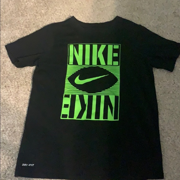 Other - Nike shirt